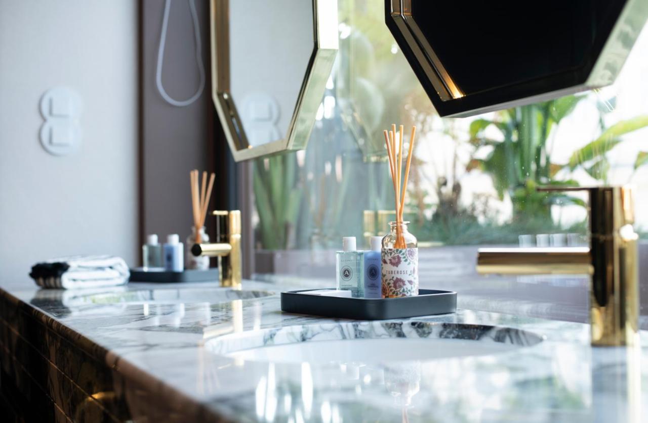 1877 Estrela Palace Aveiro Extérieur photo A reed diffuser